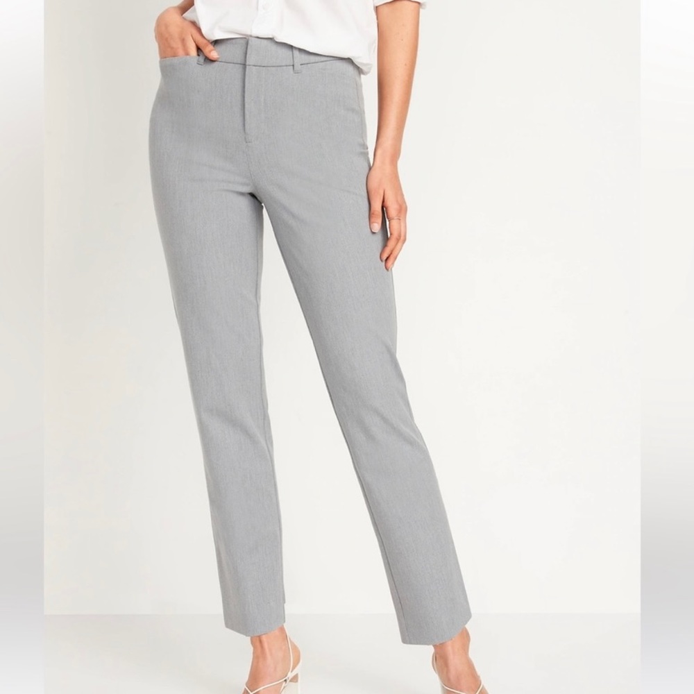 NWT Old Navy High-Rise Pixie Straight Gray Pants Size 10